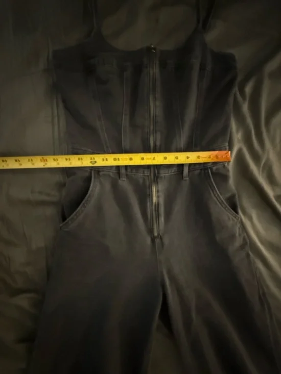 Levi's BUSTIER JUMPSUIT Black Wide-Leg Denim Jumpsuit - Picture 8 of 8